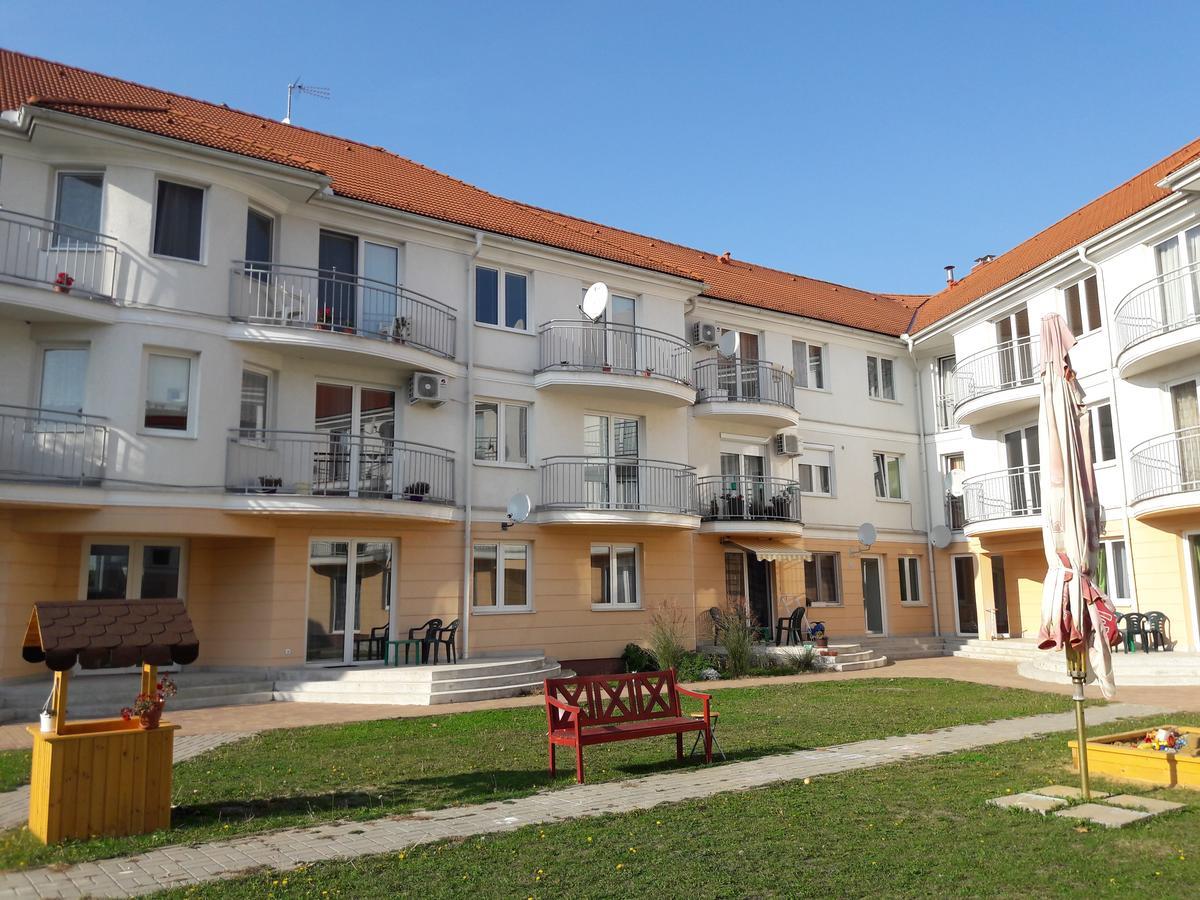 Happy Apartman Hajdúszoboszló Exteriér fotografie